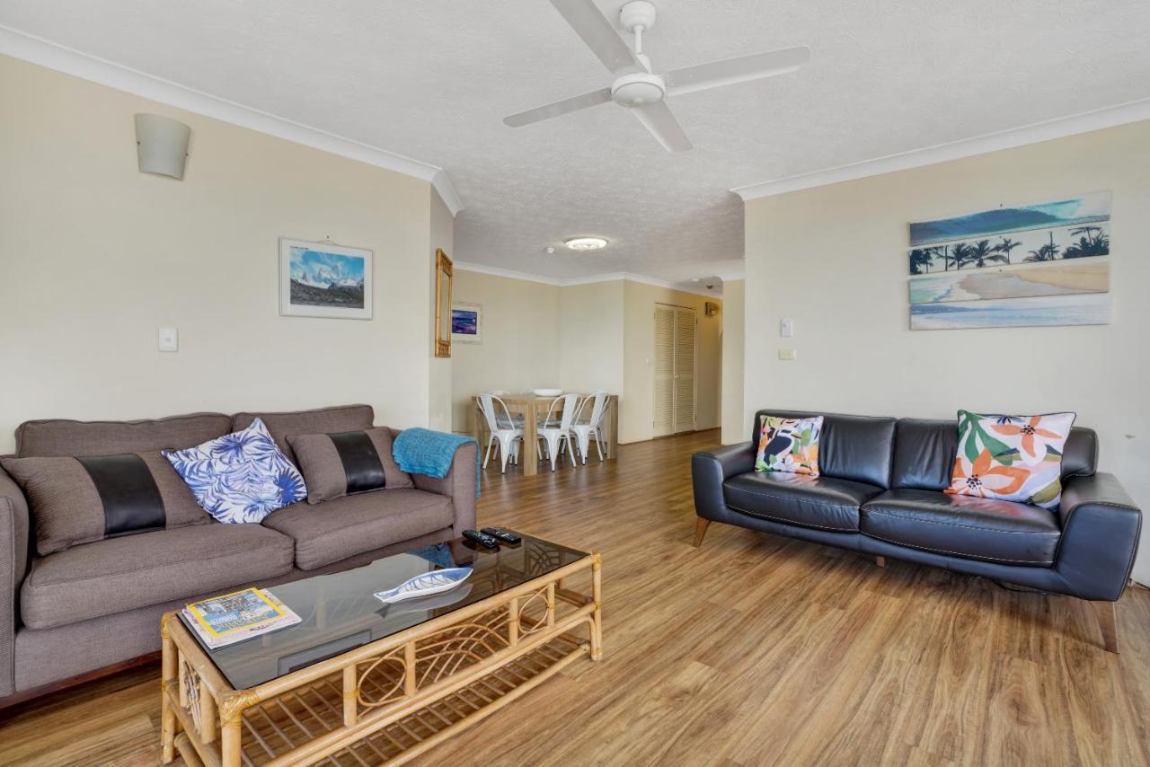 Beach Palms Holiday Apartments โกลด์โคสต์ ภายนอก รูปภาพ