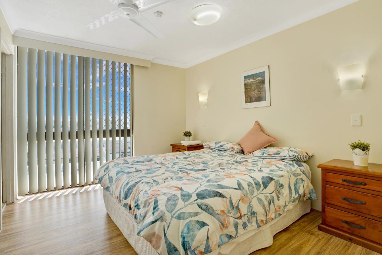 Beach Palms Holiday Apartments โกลด์โคสต์ ภายนอก รูปภาพ