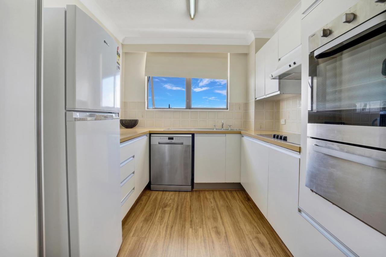 Beach Palms Holiday Apartments โกลด์โคสต์ ภายนอก รูปภาพ