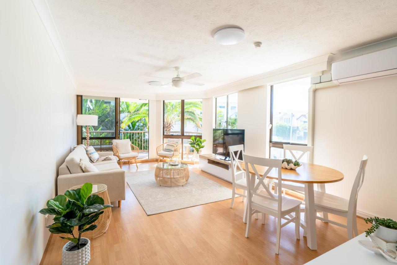 Beach Palms Holiday Apartments โกลด์โคสต์ ภายนอก รูปภาพ